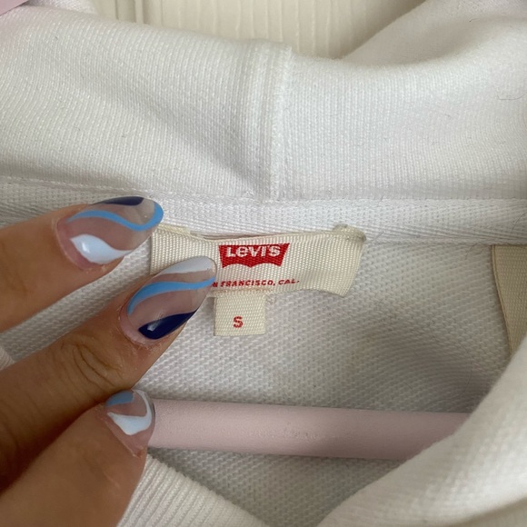 Levi’s White Hoodie - Picture 2 of 7